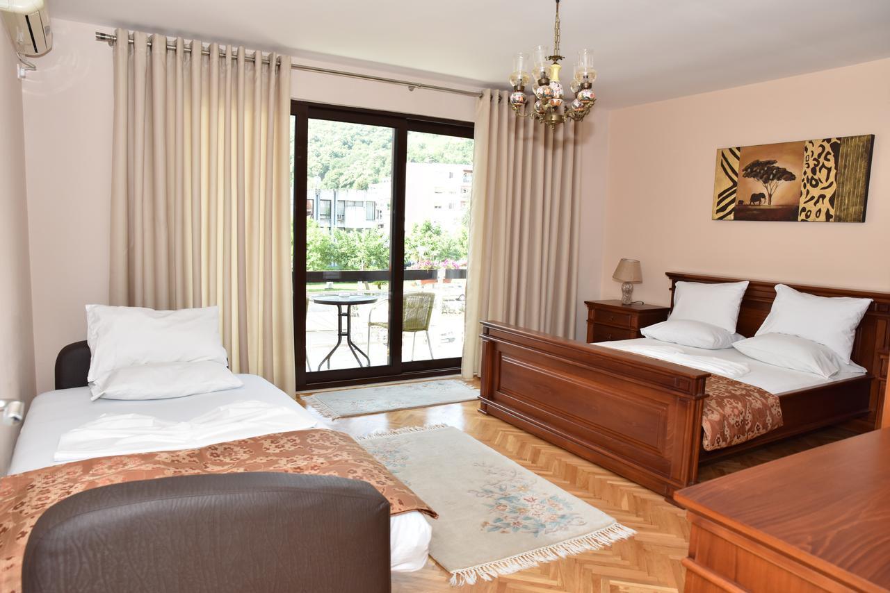 Guest House Evropa Ούλτσιν Εξωτερικό φωτογραφία